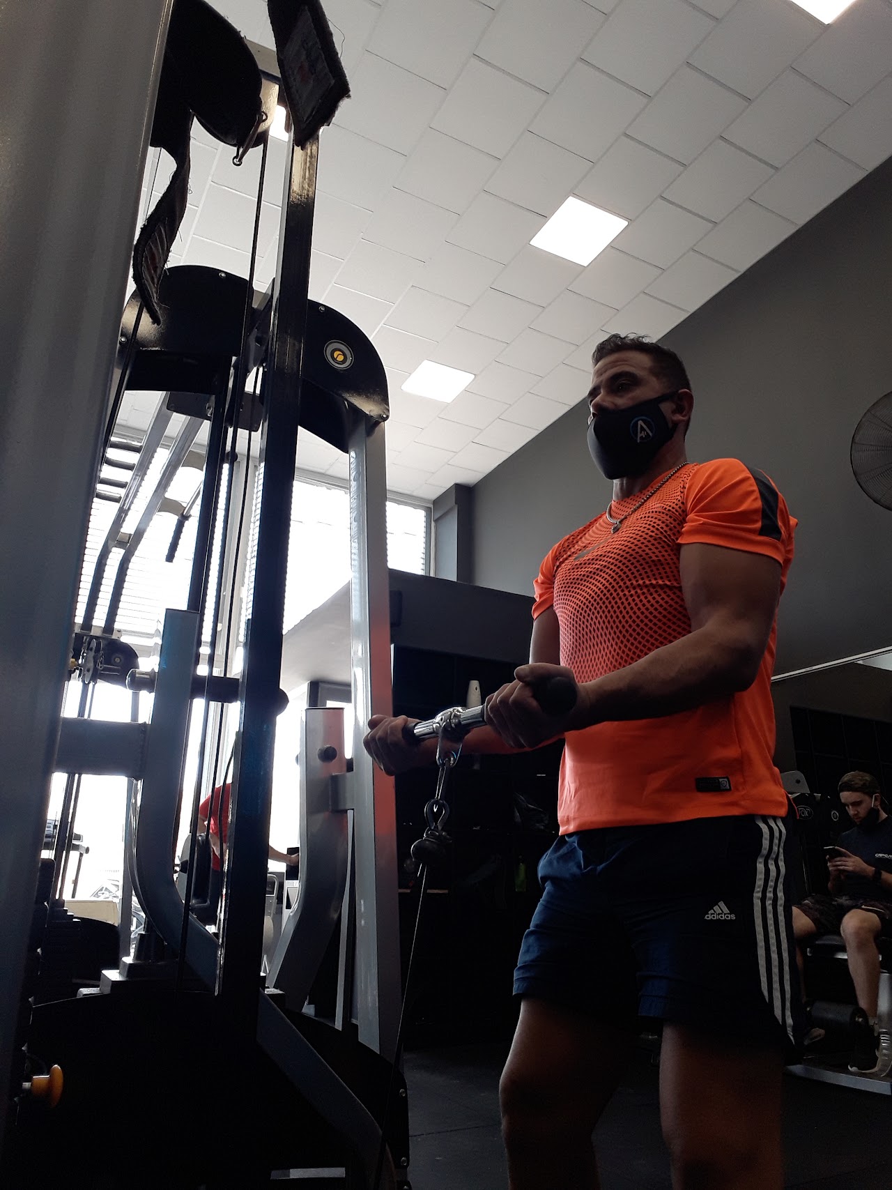 Alumno entrenando en ANIMA MORENO
